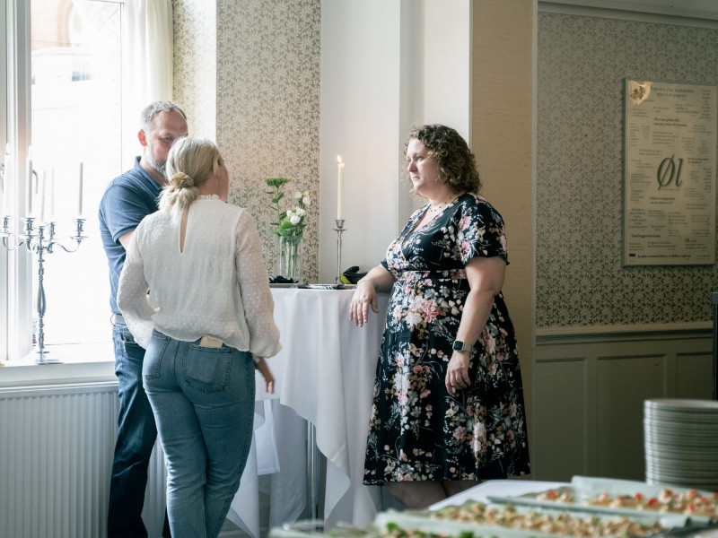 gæster-åbningsreception.jpg